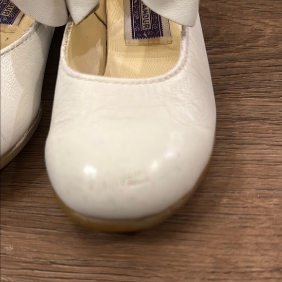 L'Amour White Bow Dress Shoes for Kids - Picture 3 of 6